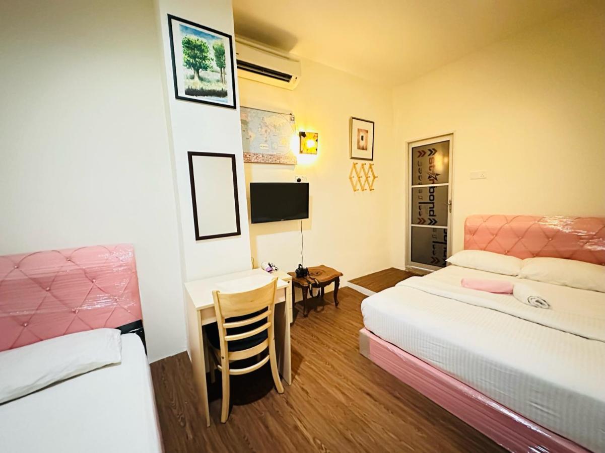 The Explorers Guesthouse And Hostel Kuala Lumpur Eksteriør billede